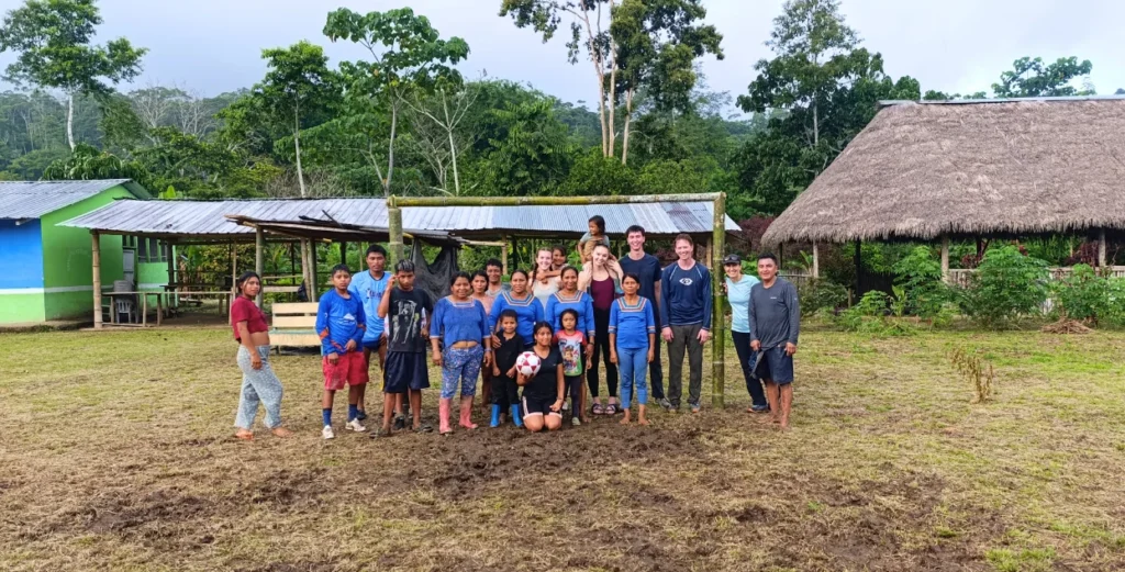 Arajuno Glamping people